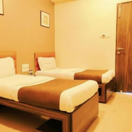 Hotel Amfahh Mumbai Exterior photo