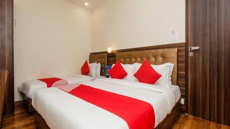 Hotel Amfahh Mumbai Exterior photo
